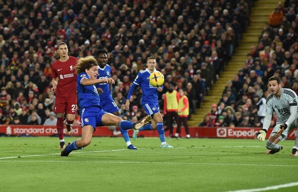 Diario HOY | Un increíble doblete en contra le da el triunfo al Liverpool