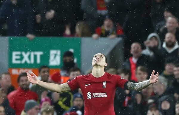 Premier League: Liverpool remonta ante Leicester y se acerca a ‘zona Champions’ - Fútbol Internacional - ABC Color
