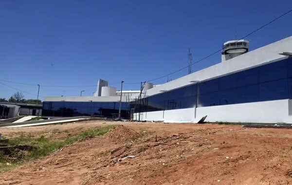 Termina otro año sin que se habilite el “espigón norte” del Aeropuerto - Economía - ABC Color