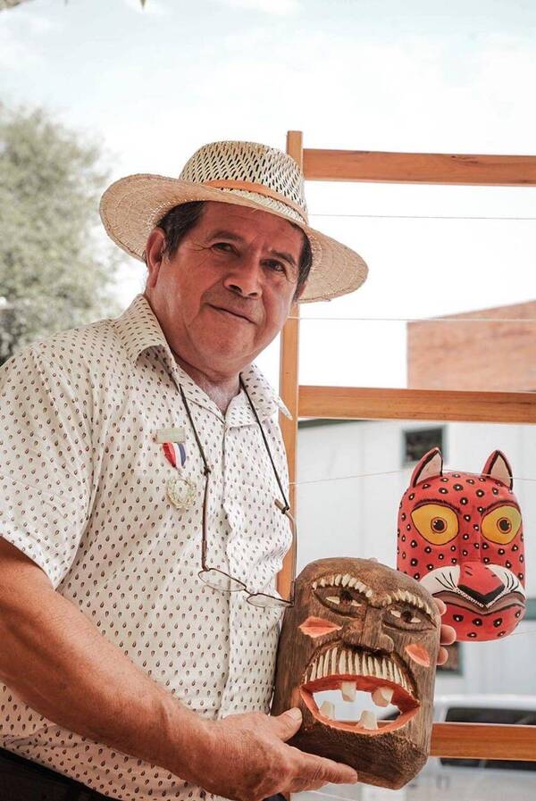 Feria de artesanías en la ciudad de Tobatí