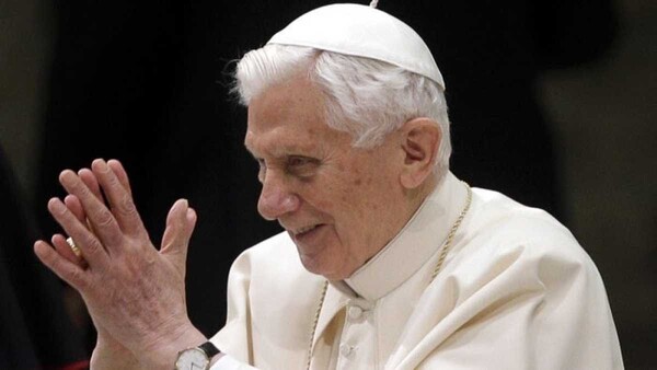 Muere el papa emérito Benedicto XVI a los 95 años