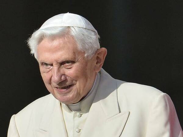 Ñandereja el papa emérito Benedicto XVI