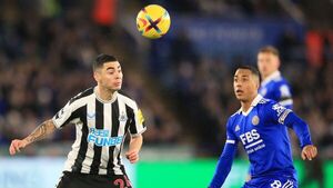 Juega el Newcastle de Miguel Almirón