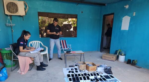 Detienen a colombiano y hallan celulares por valor de G. 156 millones