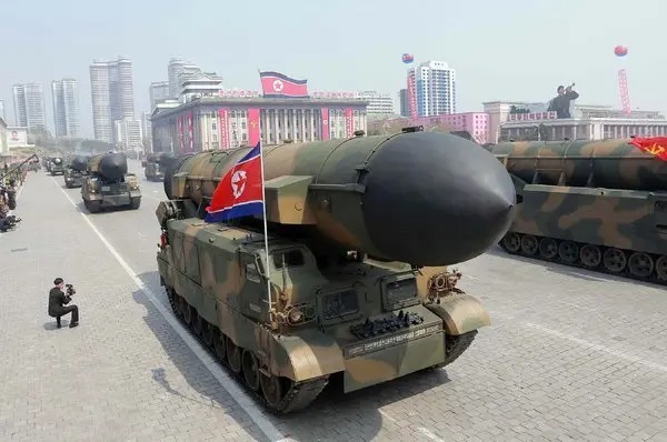 Corea del Norte vuelve a disparar misiles balísticos, en medio de tensiones | 1000 Noticias