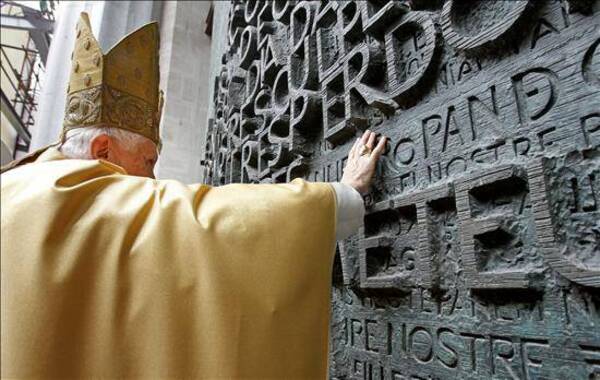 Benedicto XVI: inició la batalla legal contra abusos y convirtió las dificultades en diálogo
