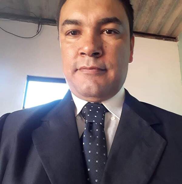 Eduardo Britez: Tu apoyo ha sido de gran ayuda durante este Año y queremos reconocerte. ¡Felíz Año Nuevo!