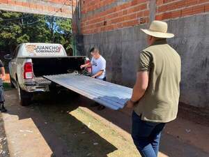 Diputado asistió a familias badeñas que perdieron sus viviendas a causa de incendios - Radio Imperio