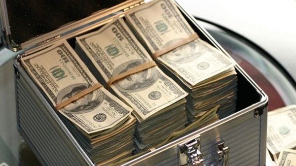 Imputan a sujeto por supuesta apropiación de USD 100 mil - Paraguaype.com