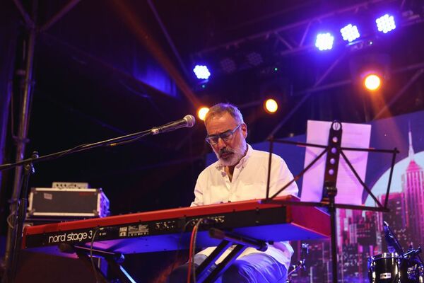 Las claves de Leo Sujatovich: “Perdurar es seguir haciendo música”