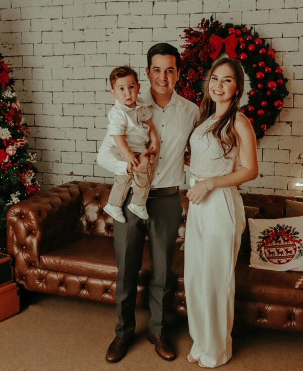 Alejandro Rojas: Que en estas fechas reine en tu hogar el amor, la paz y la felicidad