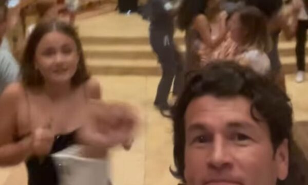 Nélson Haedo recibió año nuevo en sudáfrica bailando el “Waka Waka” de Shakira