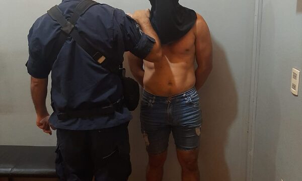Detienen a sujeto que violentó a su pareja y apuñaló a su cuñado
