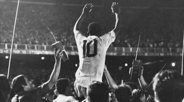 El Santos mantendrá su camisa número 10, porque era el deseo de Pelé - Radio Imperio