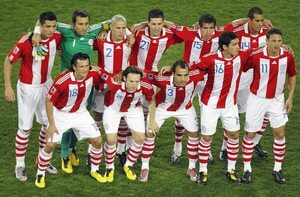 Fin de una era dorada: Los paraguayos que “colgaron los botines” en 2022 - Selección Paraguaya - ABC Color