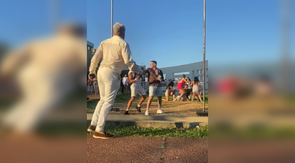 Diario HOY | VIDEO | Farra de jóvenes acabó en el infaltable "moquete" de Año Nuevo