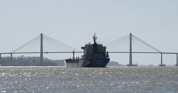 La Nación / Nuevamente, Paraguay pide suspensión de cobro de peaje en hidrovía