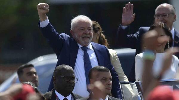 Lula prometió “reconstruir Brasil” y anticipó que derogará decretos de acceso a las armas | 1000 Noticias