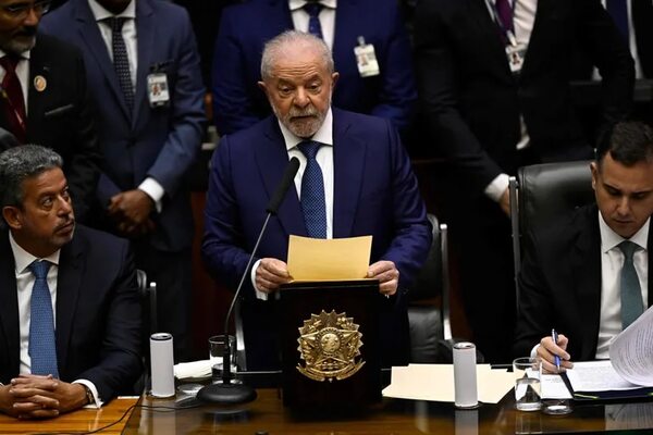 Lula afirma que se castigará a responsables por el “genocidio” de la pandemia - Mundo - ABC Color
