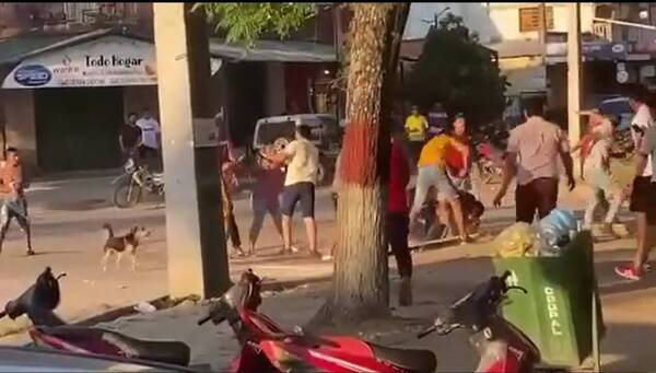 [VIDEOS] Año Nuevo, fiesta y descontrol: Compilado de moquetes en el primer día del 2023