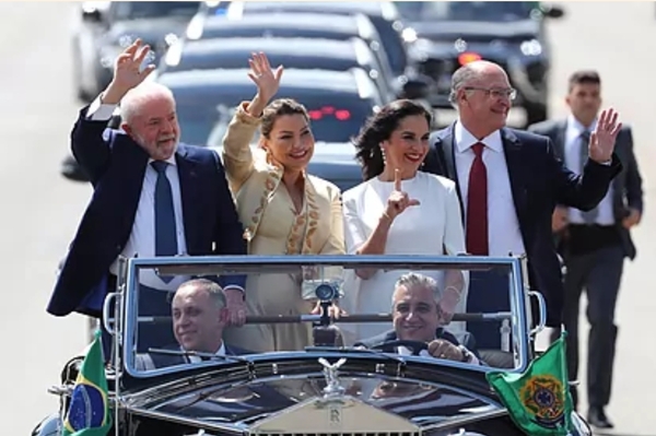 Lula jura como nuevo presidente de la República Federativa de Brasil - Noticiero Paraguay