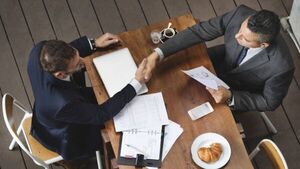 Expertos tienen buenas expectativas para el mercado laboral en el 2023 | Análisis Macro | 5Días