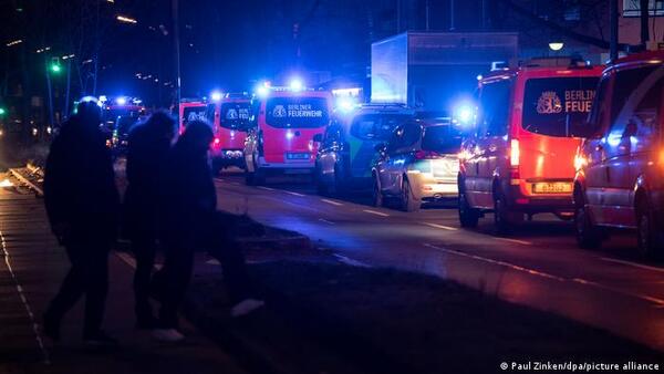 Alemania: un muerto y varios heridos por mal uso de petardos durante las celebraciones del año nuevo