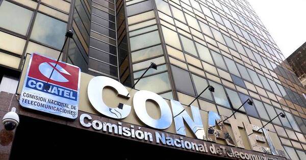 La Nación / Conatel maniobra G. 3 mil millones en software para oficina jurídica