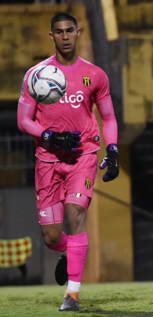 Guaraní: Devis Vásquez va al Milan - Fútbol - ABC Color