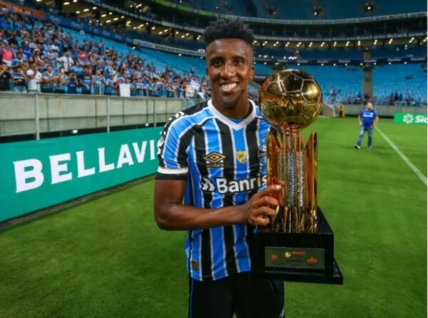 Tacuary: ¿del Brasileirão al barrio? - Fútbol - ABC Color