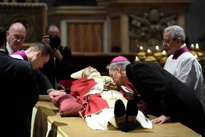 Gänswein, el fiel secretario y consejero de Ratzinger hasta el final - Mundo - ABC Color