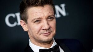 Actor Jeremy Renner sufre accidente con quitanieves | 1000 Noticias