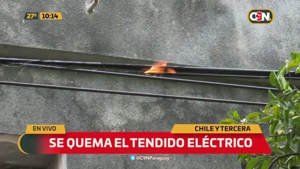 Calle Chile y Tercera: Tendido eléctrico se quema - C9N