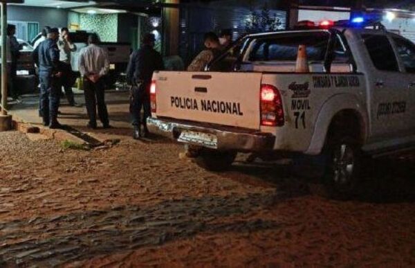 Hombre fue baleado con tiros de escopeta en una cancha de voley