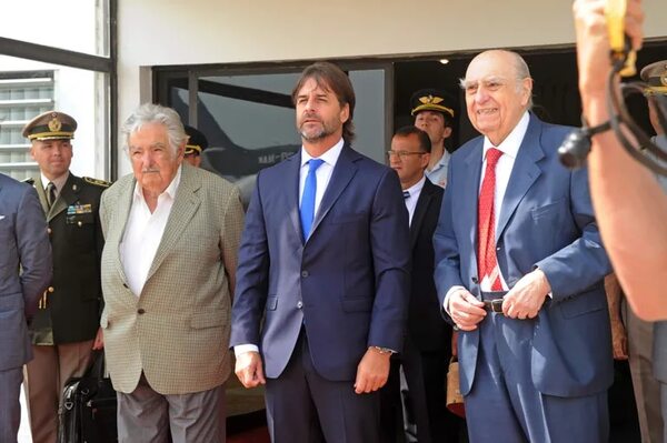 Lacalle, Mujica y Sanguinetti, juntos en Brasil: ¿qué tan lejos está Paraguay de imitar el ejemplo uruguayo? - Política - ABC Color