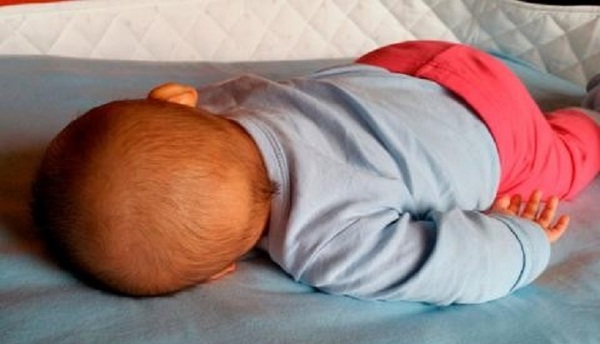 Beba de 4 meses murió ahogada con su vómito - Noticiero Paraguay