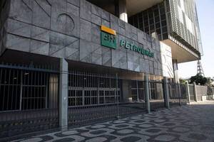 Diario HOY | Acciones de Petrobras se desploman en primer día de gobierno Lula