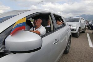 Más de 1.300 vehículos han circulado por el puente colombo-venezolano Tienditas - MarketData