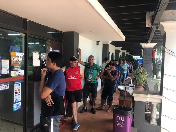 Instan a usar bocas de cobranzas habilitadas por Municipalidad de CDE - ABC en el Este - ABC Color