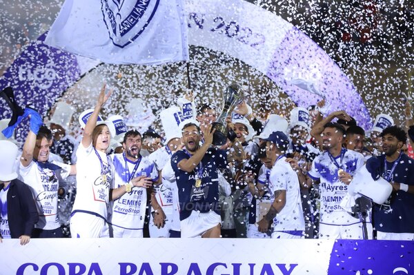 Un sorprendente Ameliano hizo historia en la Copa Paraguay 2022