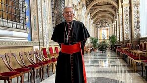 El cardenal Adalberto Martínez asistirá al funeral de Benedicto XVI