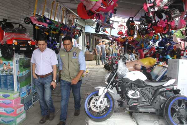 Diario HOY | Operativo Reyes Magos: Municipio de Asunción establece costos para espacios de venta
