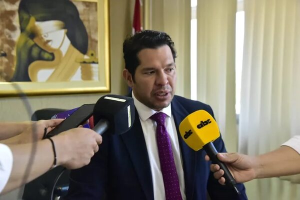 Juez decreta rebeldía y ordena captura de dos procesados en el caso Hugo Javier - Nacionales - ABC Color