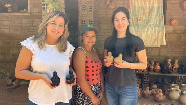 Ruruka, un proyecto que elabora ladrillos, cerámica y artesanías de lodo residual de fábricas