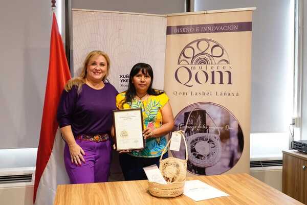 Artesanas chaqueñas registraron sus producciones bajo el nombre de “Mujeres Qom”