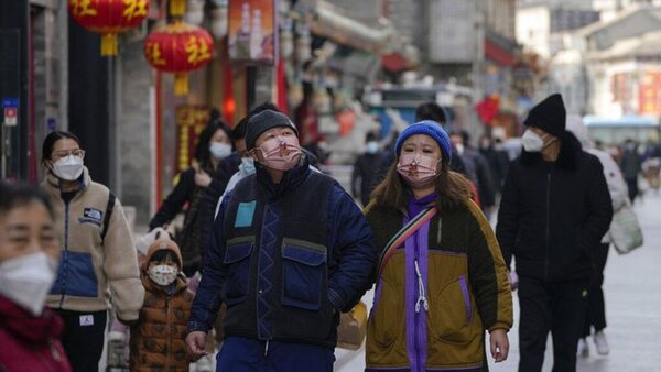 China tacha de "inaceptables" los nuevos controles anticovid a los viajeros procedentes de este país
