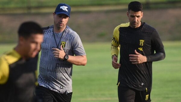 Rodrigo Muñoz se integra a la pretemporada de Guaraní