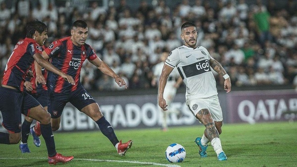 ¿"Pollo" Recalde a Cerro Porteño? Atendé la picante respuesta de su repre