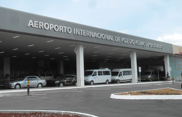 Habilitan nueva ruta aérea Asunción – Foz