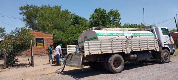 Ante ola de sequia en el Chaco, distribuyen agua potable en diversas zonas de Villa Hayes